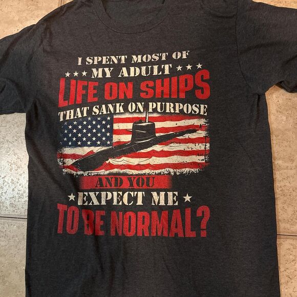 Unbranded Men's Grey and Black T-shirt - Picture 2 of 4